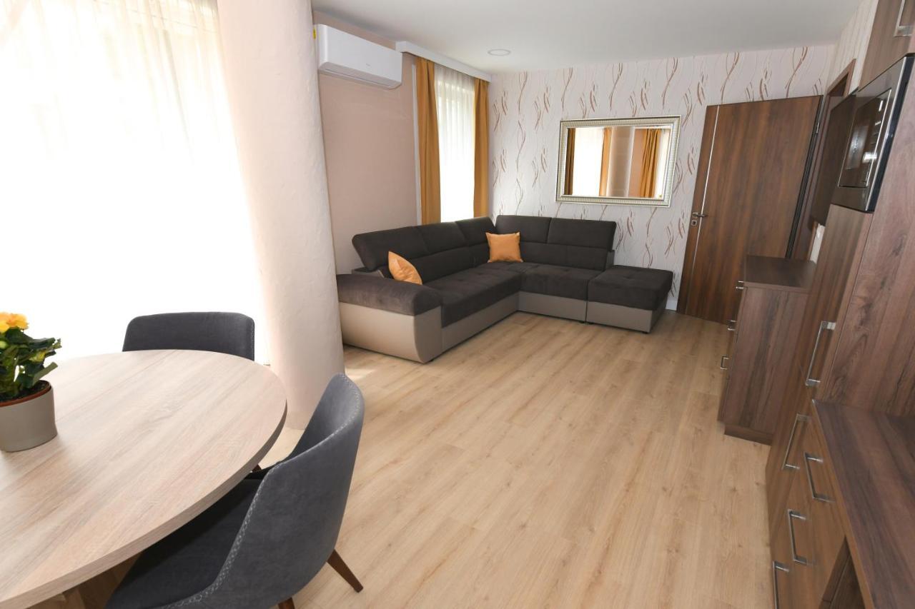 Jade Hotel-ezuesthid Отель 4*