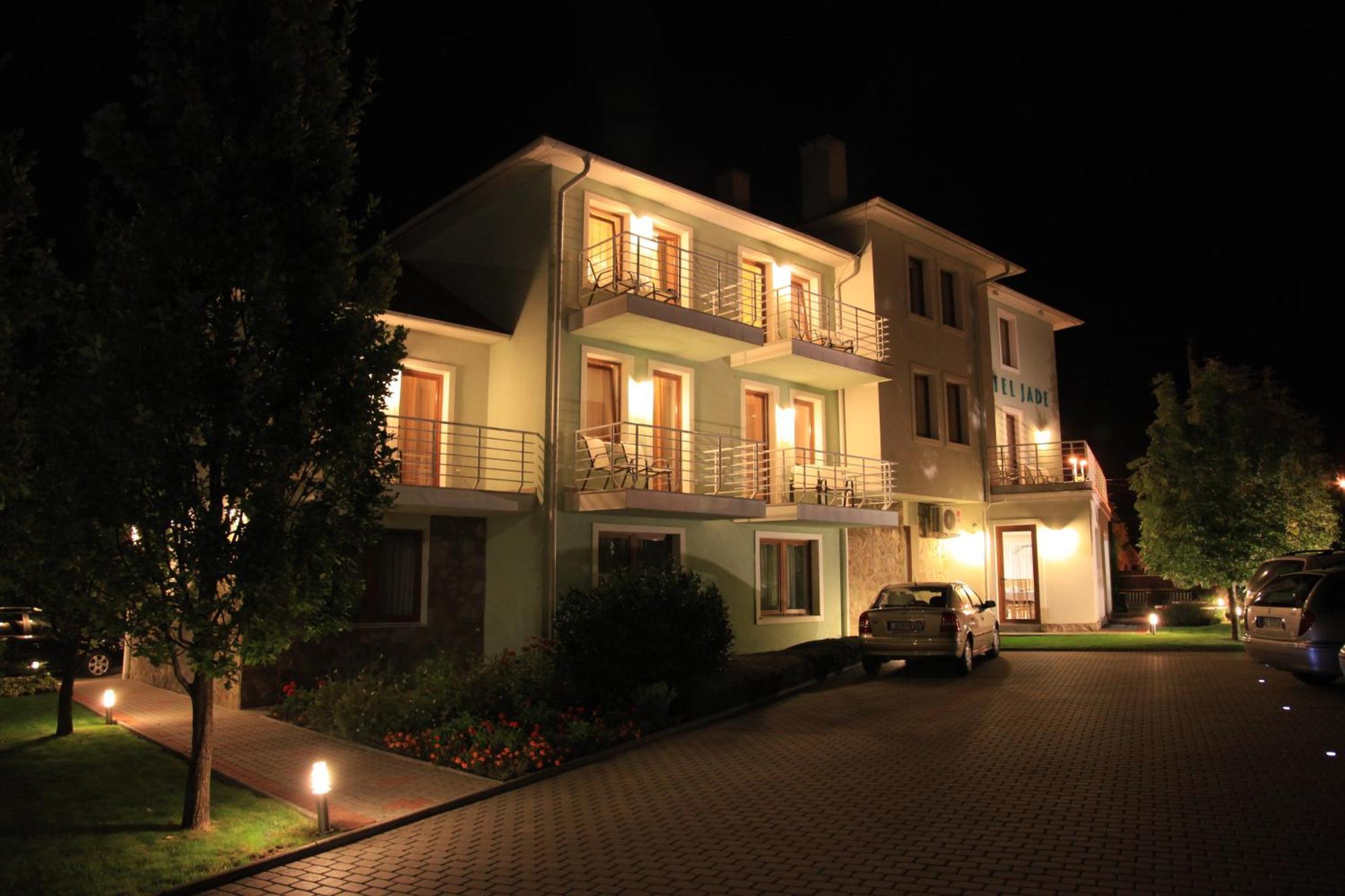 Jade Hotel-ezuesthid Веспрем