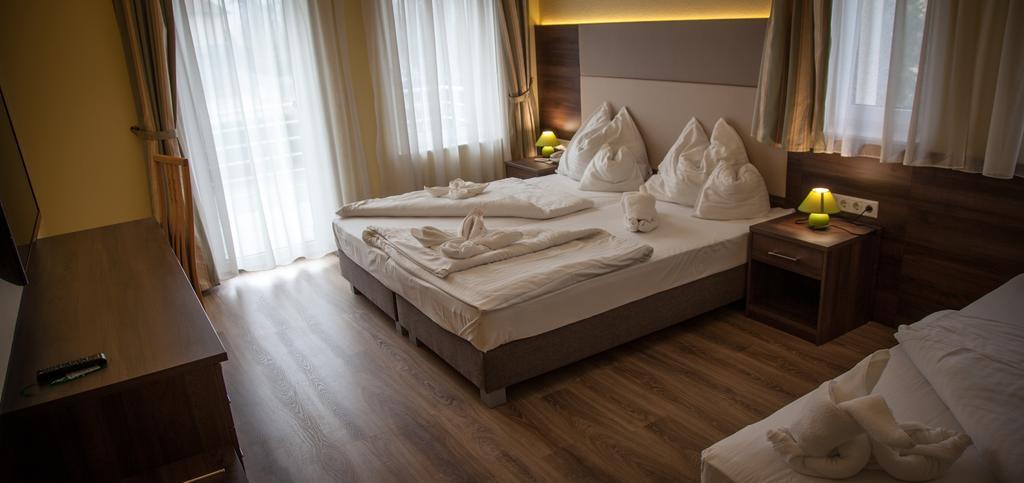Отель Jade Hotel-ezuesthid